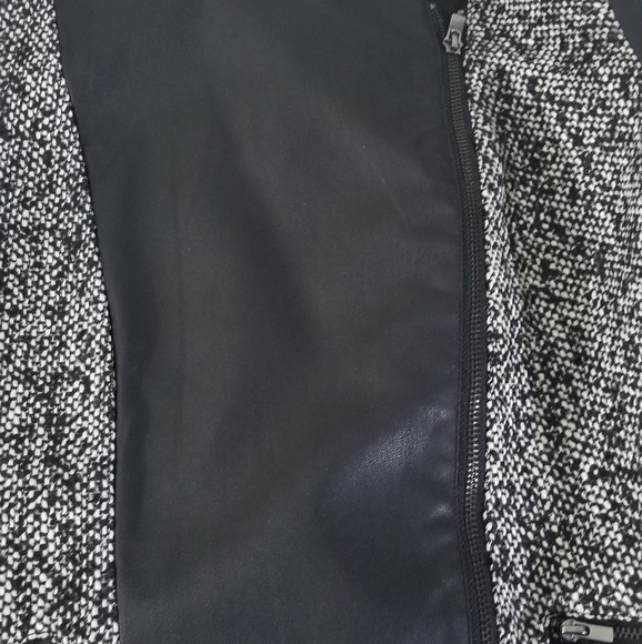 Jacket - Picture 7 of 8